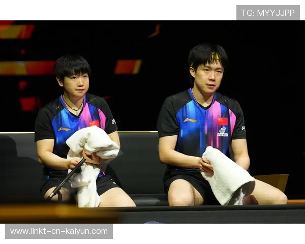 乒乓球反手暴抽技惊四座，全场沸腾